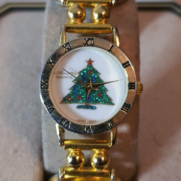 Chantilly Accessories - 🦋10/$20🦋 Chantilly Silver/Goldtone Women's Christmas Charm Watch